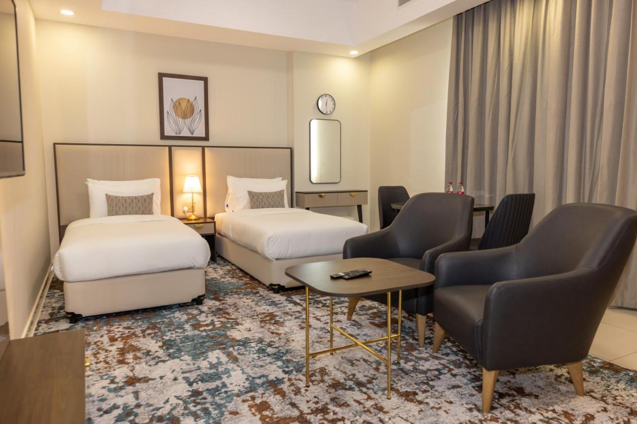 Platinum Coast Hotel Apartments Fudzsejra Kültér fotó Deluxe room